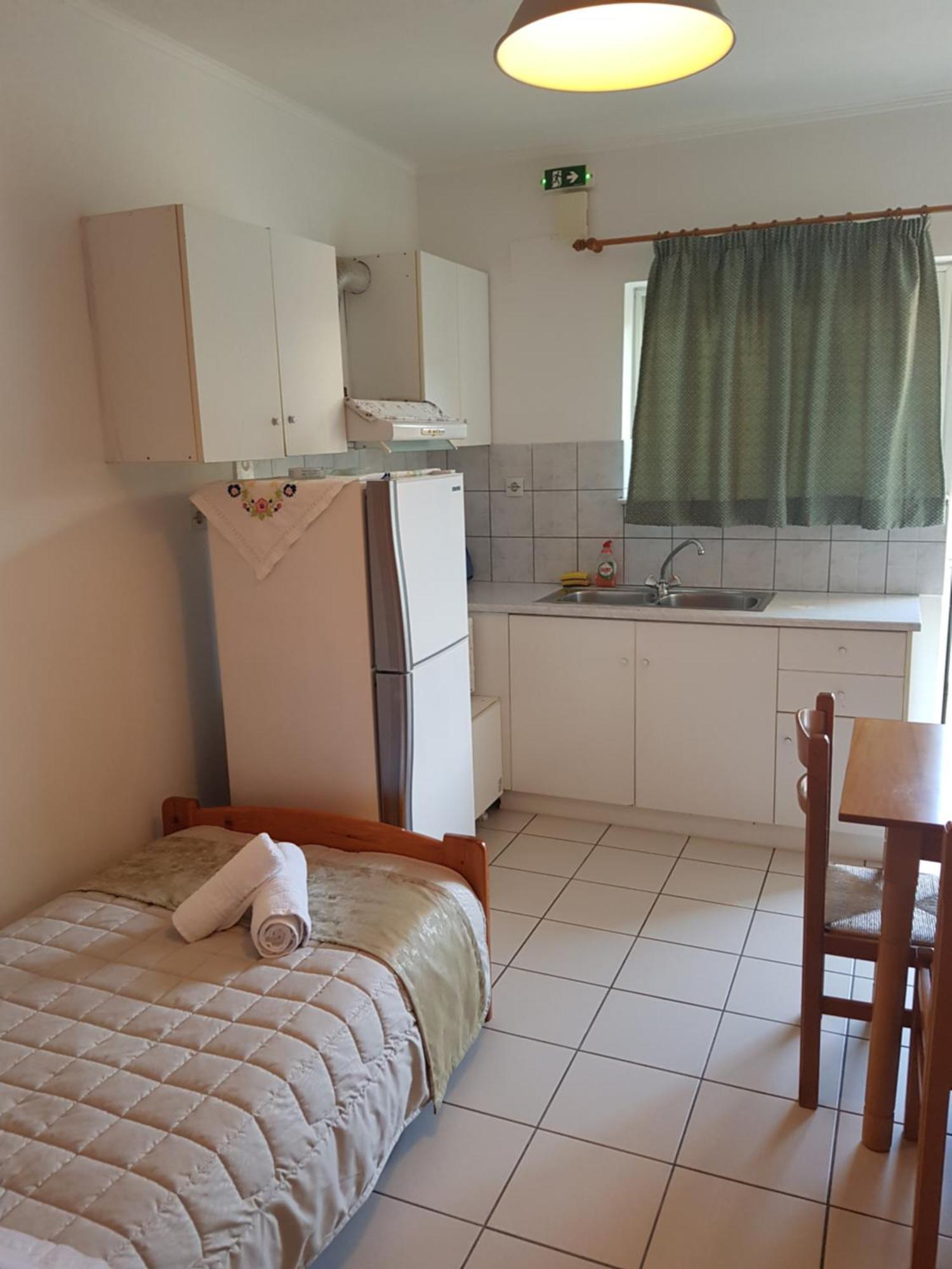 Schinas Apts. Apartman Tolofónasz Szoba fotó